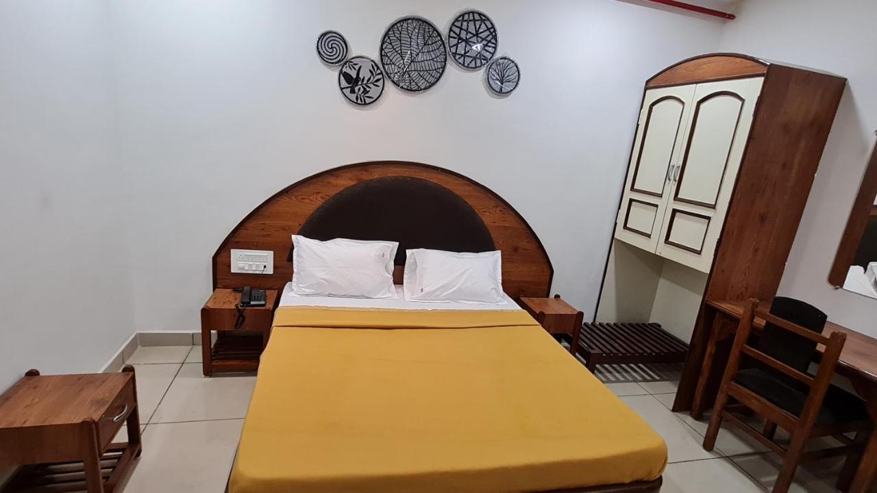 Ankleshwar Hotel Tirth מראה חיצוני תמונה